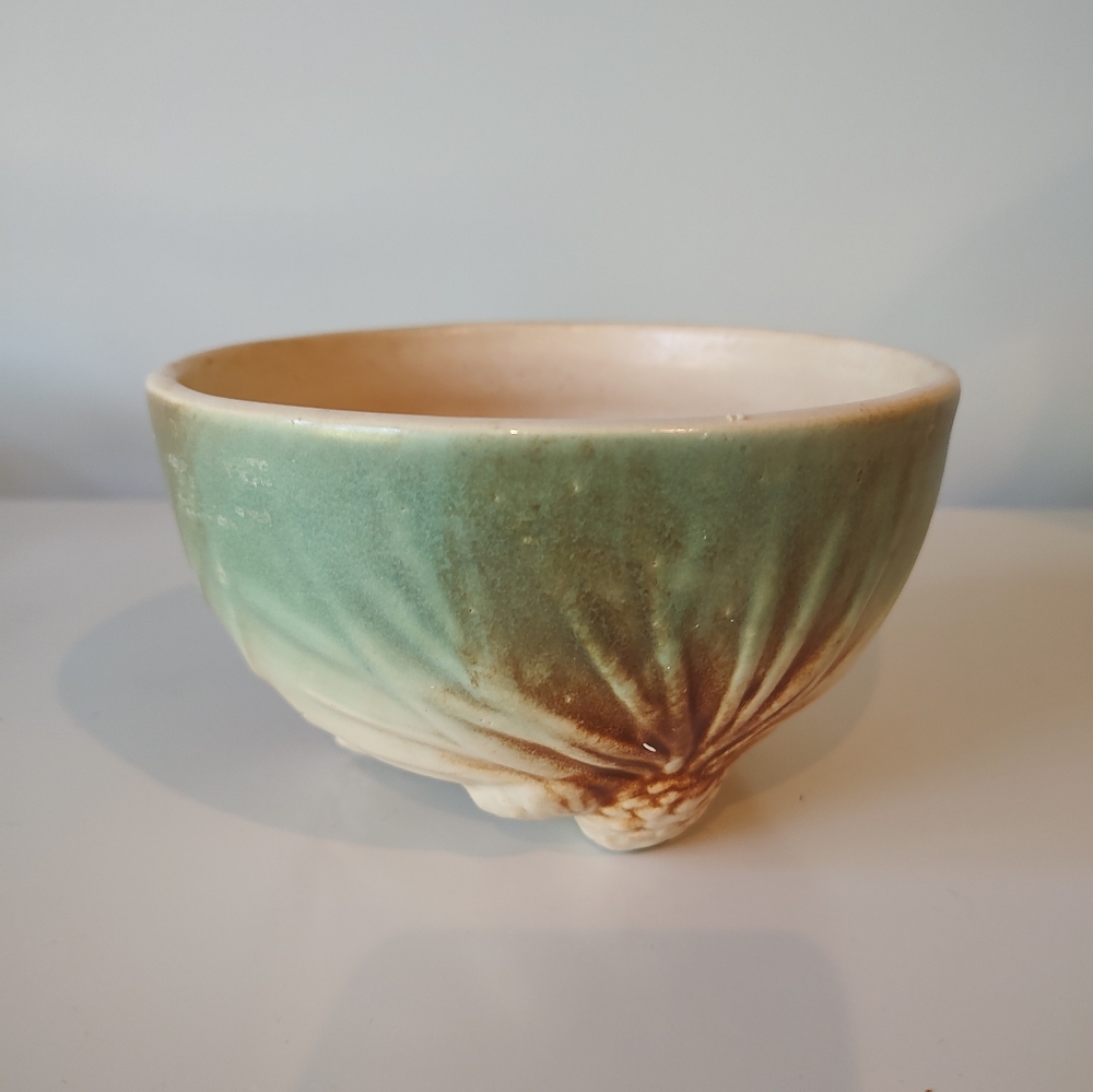 Vintage 1940s McCoy Art Pottery Pine Cone Footed Planter 6-1/2" Jardiniere Bowl